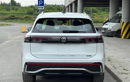 Volkswagen Tiguan, 2025 год, 4 790 000 рублей, 8 фотография
