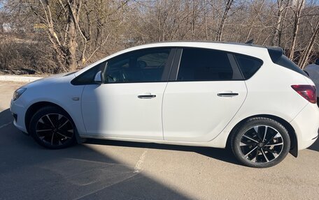 Opel Astra J, 2013 год, 1 000 000 рублей, 4 фотография