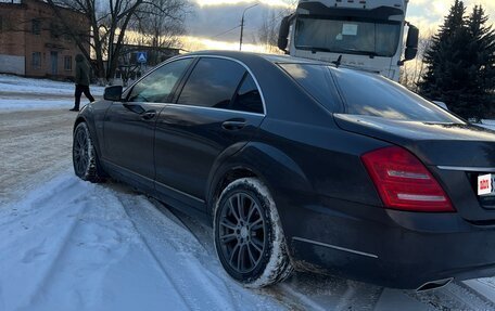 Mercedes-Benz S-Класс, 2011 год, 1 450 000 рублей, 2 фотография