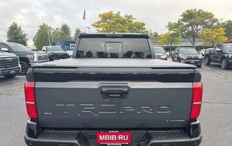 Toyota Tacoma, 2025 год, 7 050 000 рублей, 4 фотография