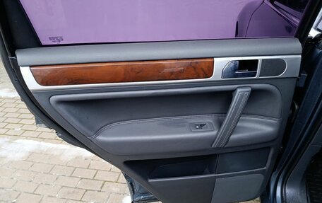 Volkswagen Touareg III, 2007 год, 1 220 000 рублей, 16 фотография