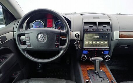 Volkswagen Touareg III, 2007 год, 1 220 000 рублей, 24 фотография