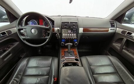 Volkswagen Touareg III, 2007 год, 1 220 000 рублей, 27 фотография