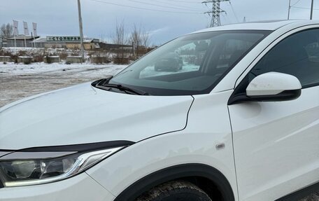 Honda Vezel, 2021 год, 1 550 000 рублей, 3 фотография