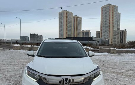 Honda Vezel, 2021 год, 1 550 000 рублей, 4 фотография