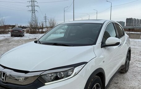 Honda Vezel, 2021 год, 1 550 000 рублей, 5 фотография