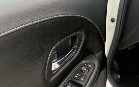 Honda Vezel, 2021 год, 1 550 000 рублей, 12 фотография