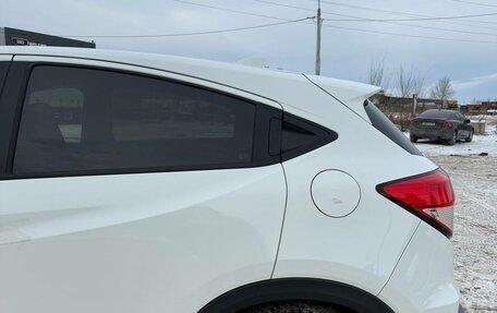 Honda Vezel, 2021 год, 1 550 000 рублей, 6 фотография