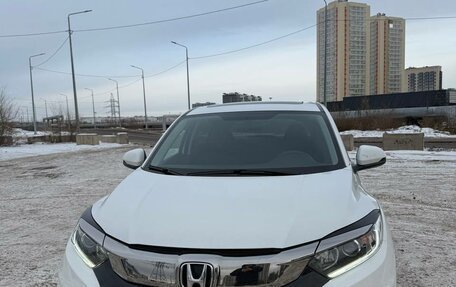 Honda Vezel, 2021 год, 1 550 000 рублей, 20 фотография