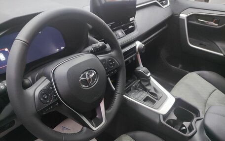 Toyota RAV4, 2025 год, 4 480 000 рублей, 11 фотография