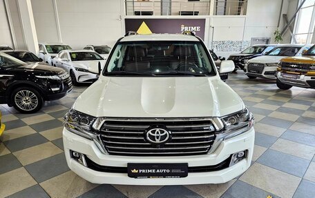 Toyota Land Cruiser 200, 2016 год, 5 859 000 рублей, 2 фотография