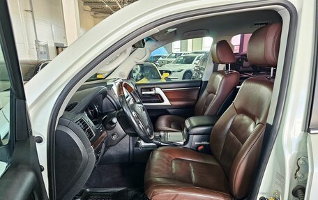 Toyota Land Cruiser 200, 2016 год, 5 859 000 рублей, 11 фотография