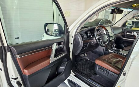 Toyota Land Cruiser 200, 2016 год, 5 859 000 рублей, 9 фотография