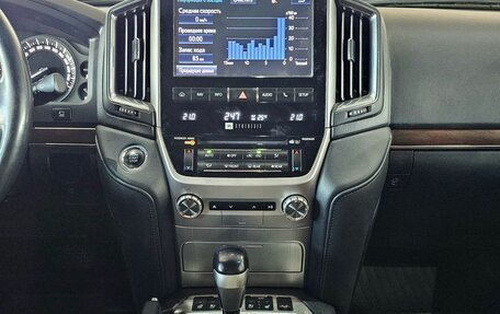 Toyota Land Cruiser 200, 2016 год, 5 859 000 рублей, 14 фотография