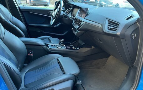 BMW 1 серия, 2019 год, 2 540 000 рублей, 30 фотография