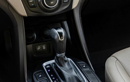 Hyundai Santa Fe III рестайлинг, 2015 год, 2 550 000 рублей, 21 фотография