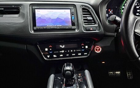 Honda Vezel, 2018 год, 1 819 000 рублей, 13 фотография