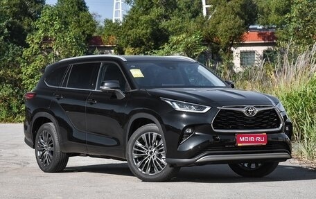 Toyota Highlander, 2025 год, 5 640 000 рублей, 1 фотография