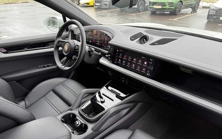 Porsche Cayenne III, 2025 год, 16 490 000 рублей, 16 фотография
