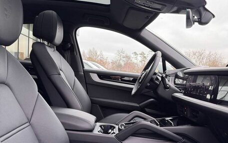 Porsche Cayenne III, 2025 год, 16 490 000 рублей, 17 фотография