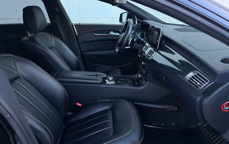 Mercedes-Benz CLS, 2017 год, 4 100 000 рублей, 13 фотография