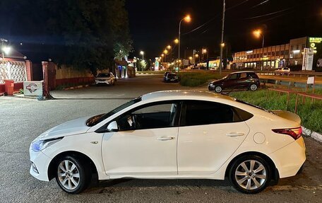 Hyundai Solaris II рестайлинг, 2017 год, 525 000 рублей, 4 фотография