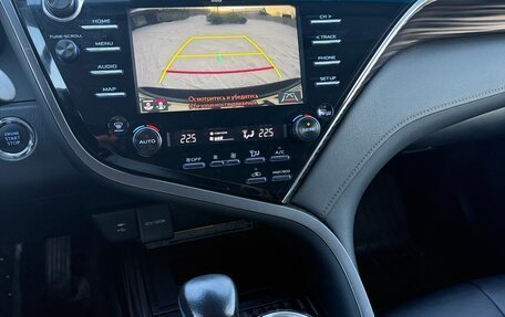 Toyota Camry, 2020 год, 3 440 000 рублей, 3 фотография