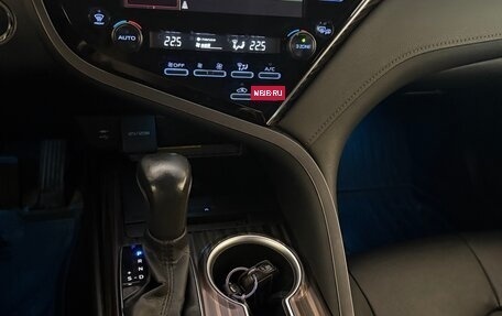 Toyota Camry, 2020 год, 3 440 000 рублей, 8 фотография