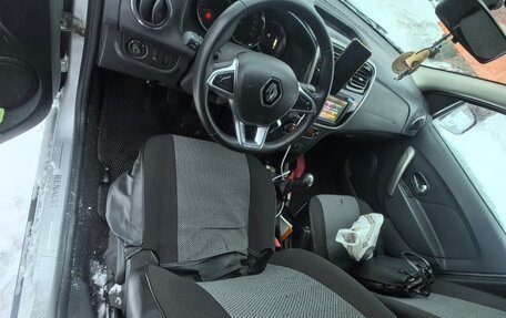 Renault Sandero II рестайлинг, 2019 год, 1 250 000 рублей, 2 фотография