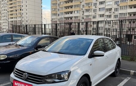 Volkswagen Polo VI (EU Market), 2018 год, 1 200 000 рублей, 1 фотография