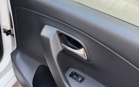 Volkswagen Polo VI (EU Market), 2018 год, 1 200 000 рублей, 13 фотография