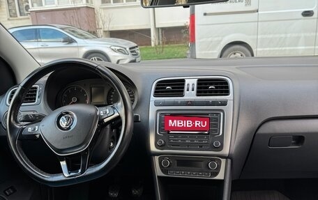 Volkswagen Polo VI (EU Market), 2018 год, 1 200 000 рублей, 16 фотография