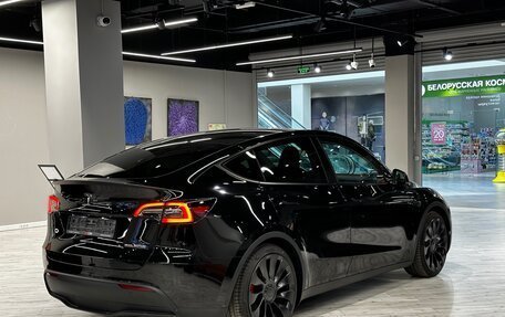 Tesla Model Y I, 2022 год, 4 800 000 рублей, 5 фотография