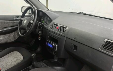 Skoda Fabia I, 2003 год, 270 000 рублей, 19 фотография