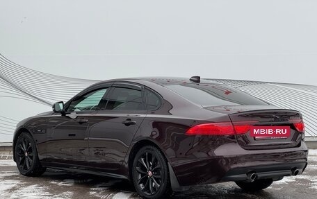 Jaguar XF II, 2018 год, 2 400 000 рублей, 5 фотография
