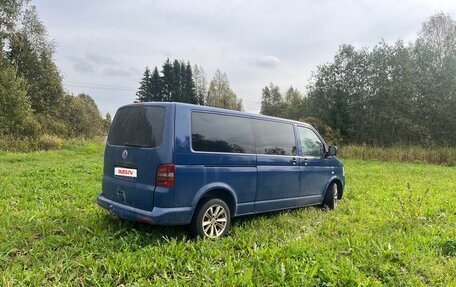 Volkswagen Caravelle T5, 2006 год, 700 000 рублей, 8 фотография