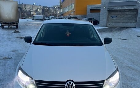 Volkswagen Polo VI (EU Market), 2013 год, 820 000 рублей, 1 фотография