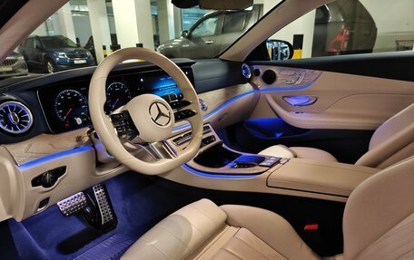 Mercedes-Benz E-Класс, 2021 год, 6 500 000 рублей, 7 фотография