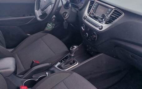 Hyundai Solaris II рестайлинг, 2021 год, 1 750 000 рублей, 2 фотография