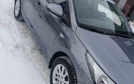 Hyundai Solaris II рестайлинг, 2021 год, 1 750 000 рублей, 4 фотография