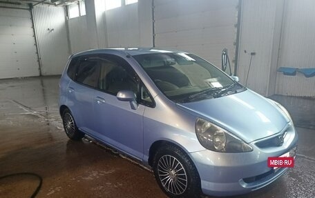 Honda Fit III, 2003 год, 360 000 рублей, 2 фотография