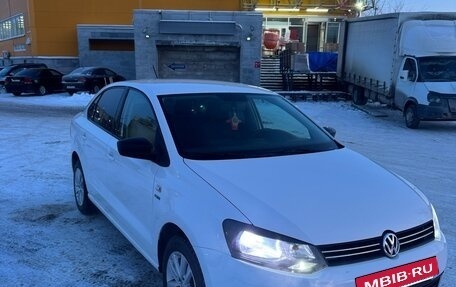 Volkswagen Polo VI (EU Market), 2013 год, 820 000 рублей, 2 фотография