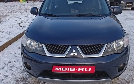 Mitsubishi Outlander III рестайлинг 3, 2008 год, 950 000 рублей, 1 фотография