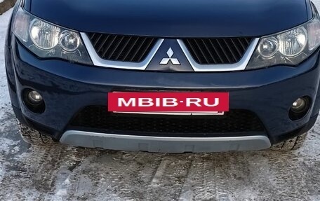 Mitsubishi Outlander III рестайлинг 3, 2008 год, 950 000 рублей, 12 фотография