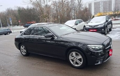 Mercedes-Benz E-Класс, 2021 год, 3 850 000 рублей, 1 фотография