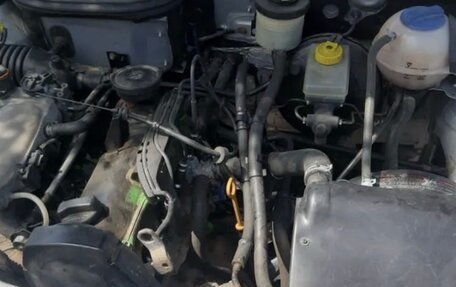 Volkswagen Pointer, 2005 год, 215 000 рублей, 8 фотография