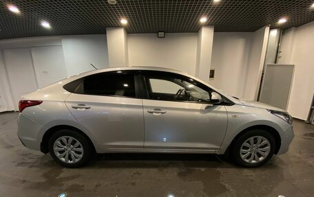 Hyundai Solaris II рестайлинг, 2019 год, 1 511 000 рублей, 3 фотография