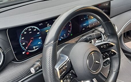 Mercedes-Benz E-Класс, 2021 год, 3 850 000 рублей, 12 фотография