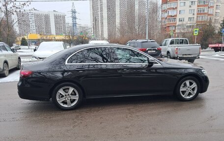 Mercedes-Benz E-Класс, 2021 год, 3 850 000 рублей, 9 фотография