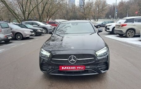 Mercedes-Benz E-Класс, 2021 год, 3 850 000 рублей, 5 фотография